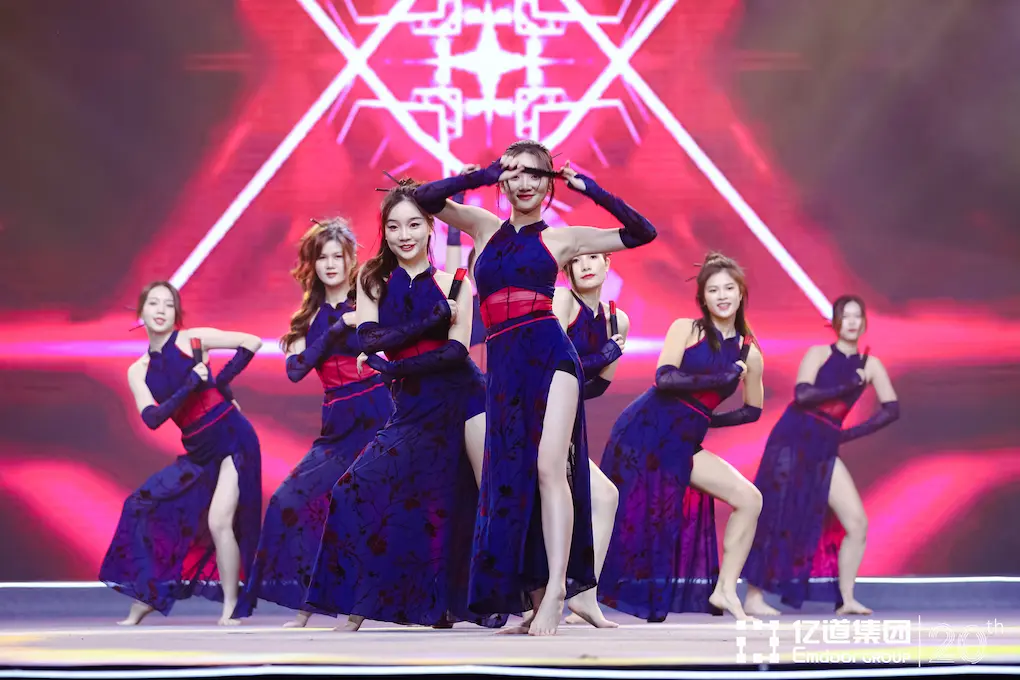 Chinese_style_dance.webp Chinese_style_dance.webp